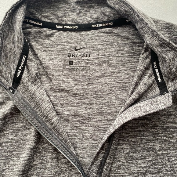 Nike Shirt Women Large Gray Swoosh Long Sleeve Outdoor Drifit Running - Picture 3 of 7